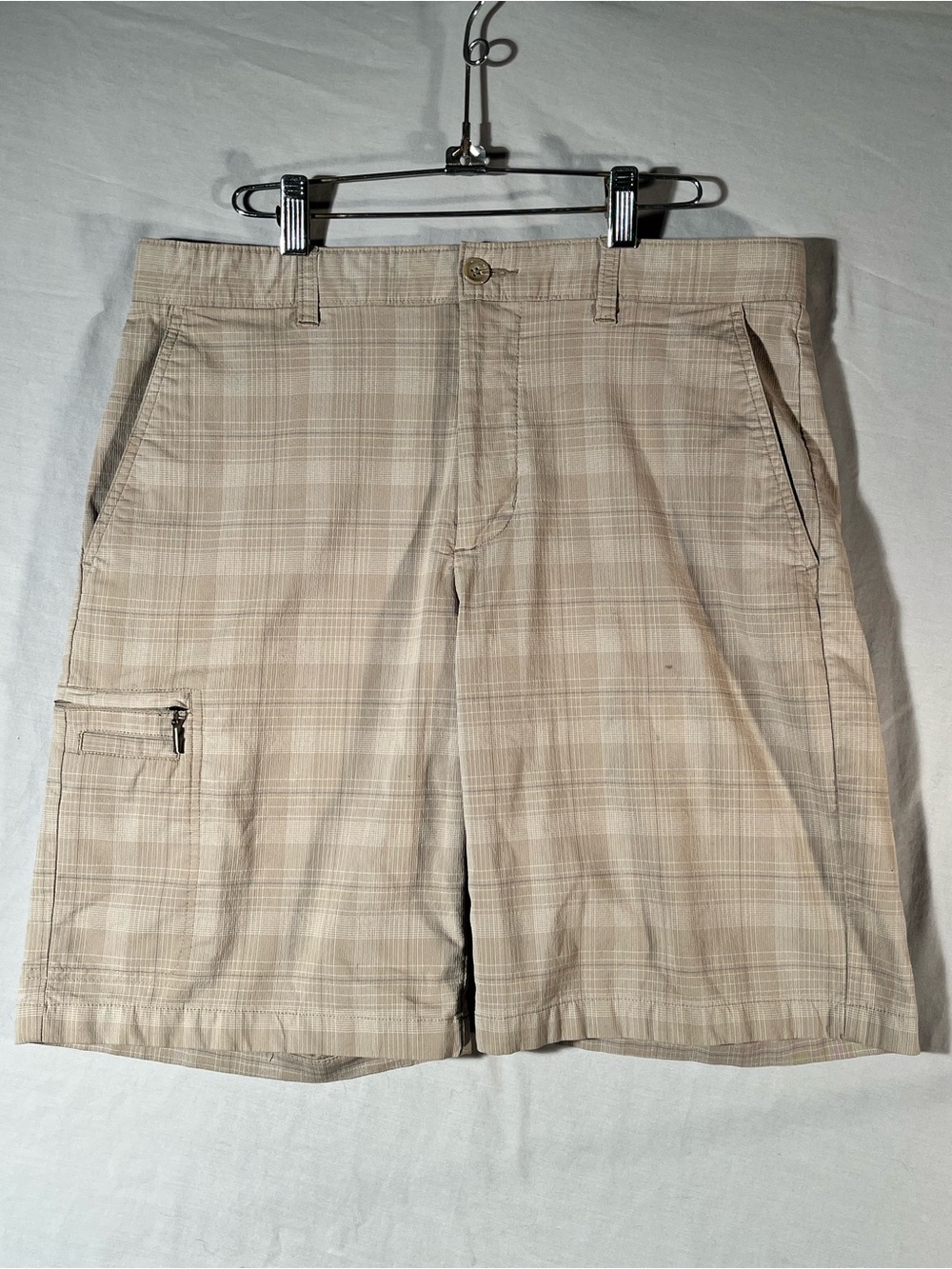 Men's Greg Norman Golf Shorts -Beige -Sz 32